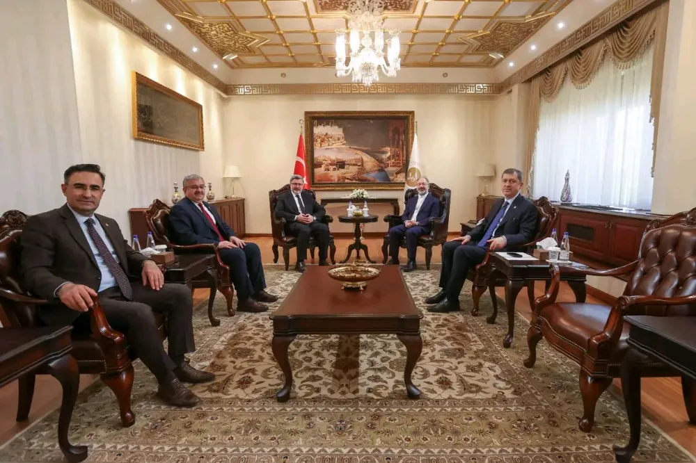 Ak Partili Vekillerden, Diyanet İşleri Başkanı Erbaş