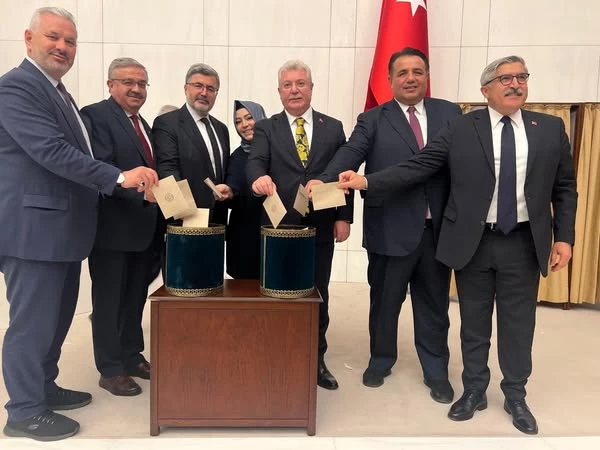Ak Parti Afyonkarahisar Milletvekili Özkaya: RTÜK ve KHK Değişikliği Meclis