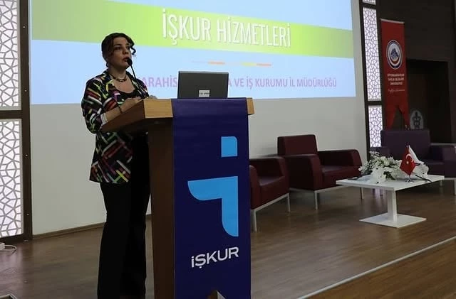 Afyonkarahisar Sağlık Bilimleri Üniversitesi Öğrencileri İŞKUR Gençlik Programı Eğitimleriyle İş Hayatına Hazırlanıyor