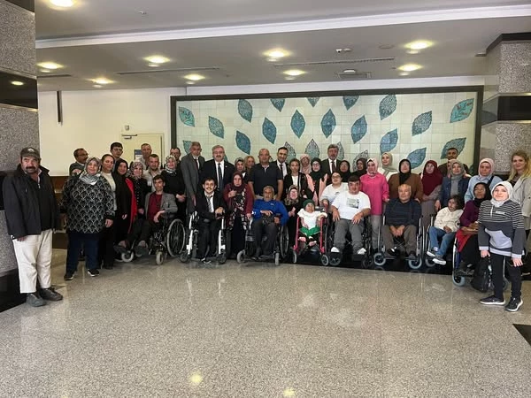 AK Parti Afyonkarahisar Milletvekili Özkaya, Sakatlar Derneği