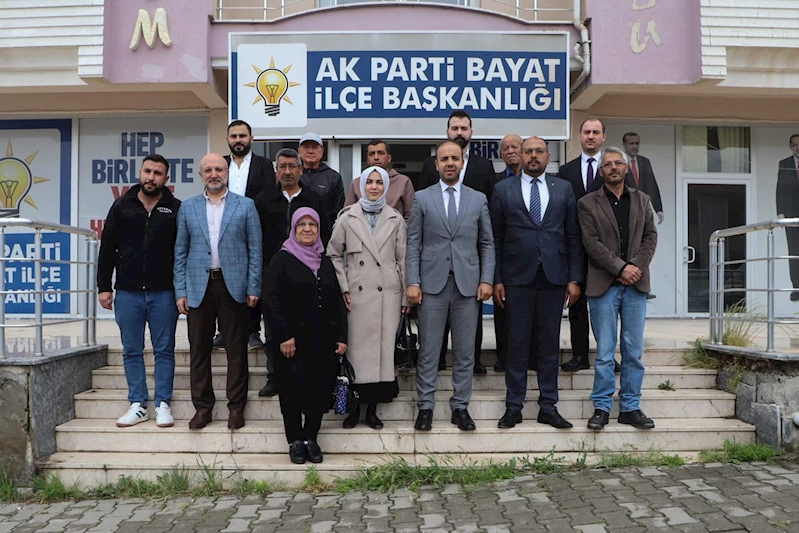 AK Parti Afyonkarahisar İl Başkanı Şahin, Bayat İlçe Teşkilatını Ziyaret Etti