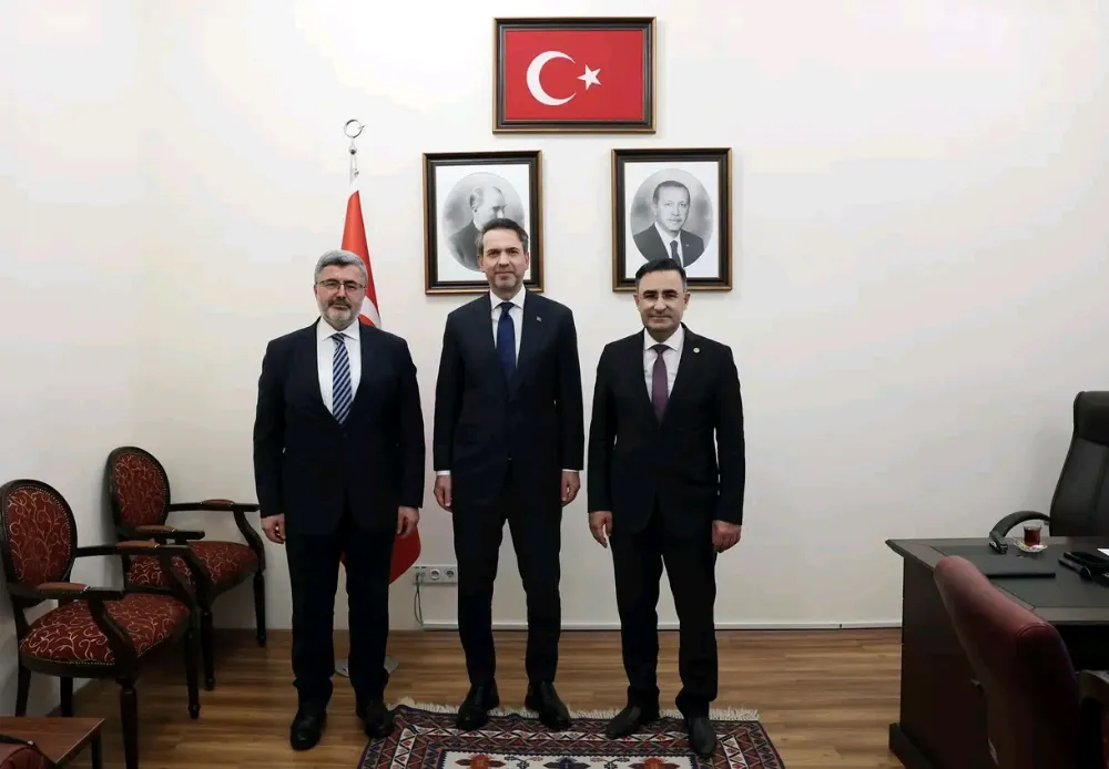 Ak Partili Vekillerden, Bakan Bayraktar