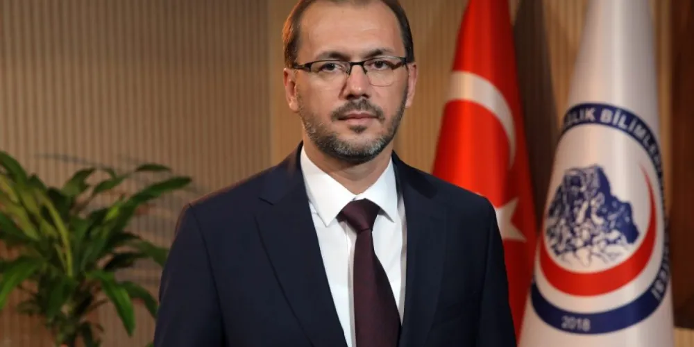 AFSÜ Rektörü Okumuş