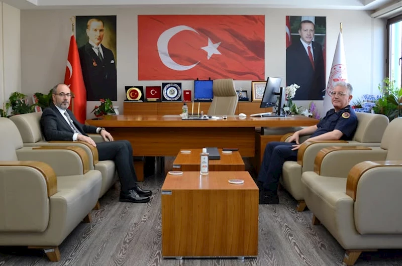 Afyonkarahisar İl Sağlık Müdürlüğüne Ziyaret: Albay Yağan’dan Öztürk’e Hayırlı Olsun