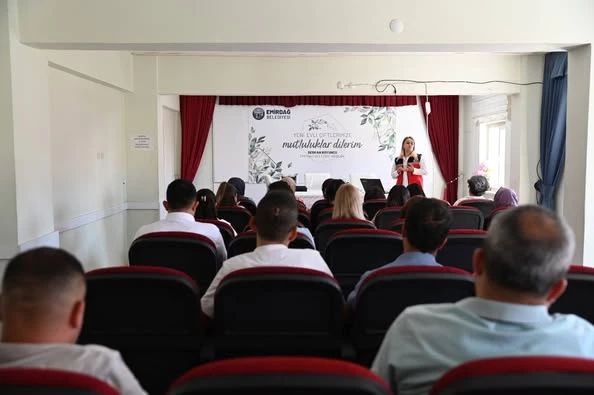 Emirdağ Belediyesi Koruyucu Aile Bilincini Artırıyor