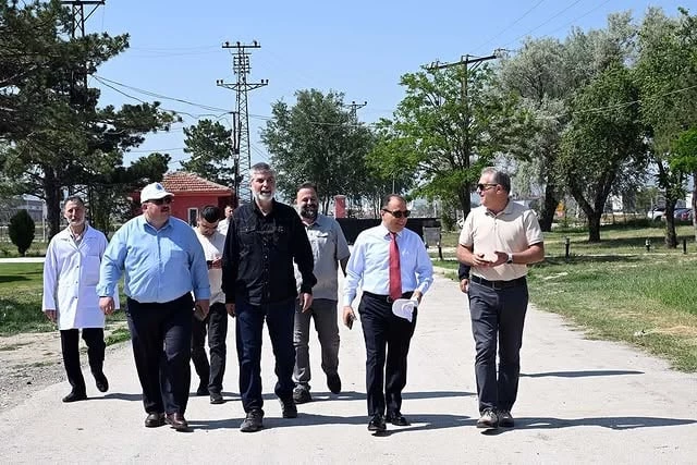 Rektör Karakaş, Afyon Kocatepe Üniversitesi Araştırma ve Uygulama Çiftliği