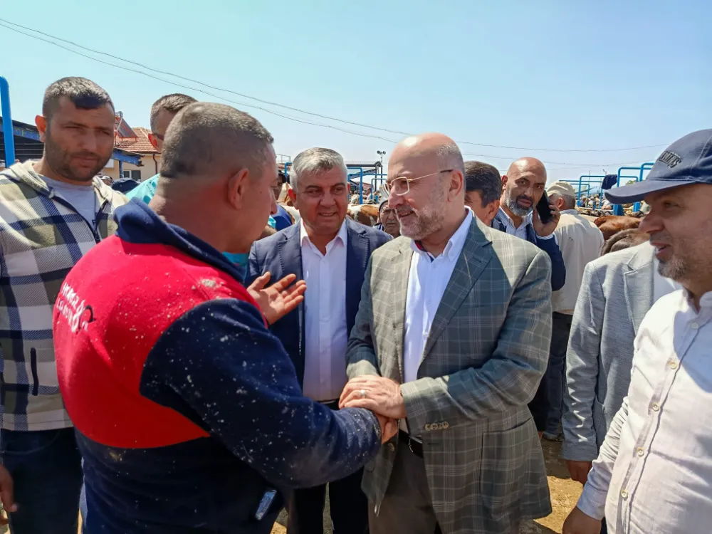 AK PARTİ HEYETİ PAZARLIĞA KATILDI GÖNÜLLERİ KAZANDI