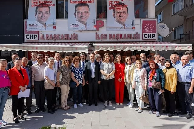 Afyonkarahisar Belediye Başkanı Burcu Köksal Partililerle Bayramlaştı