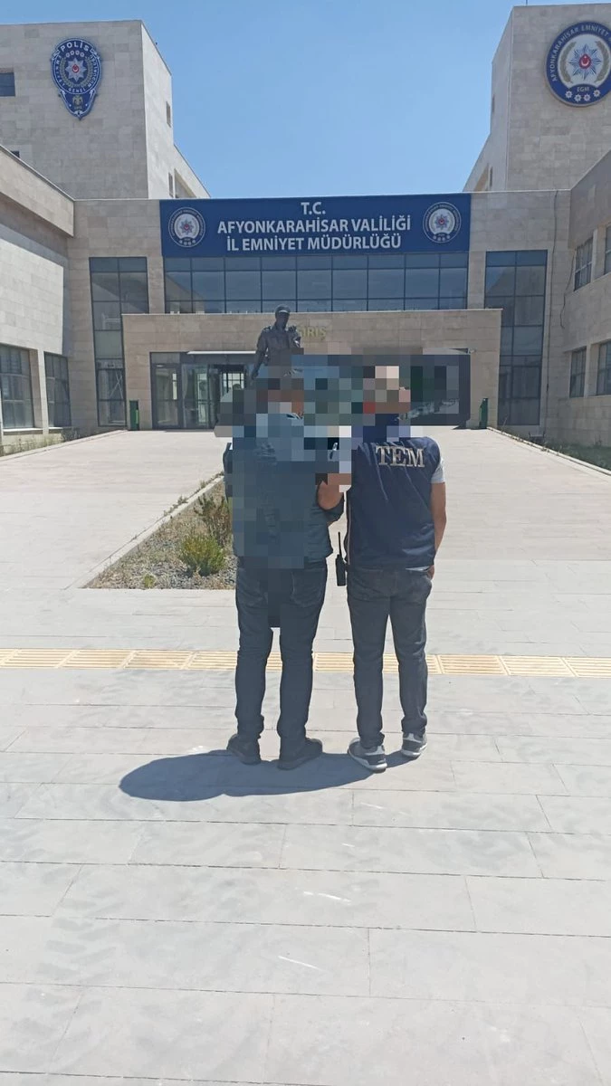 Afyonkarahisar Emniyetinden FETÖ Operasyonu: Aranan Şahıs Yakalandı