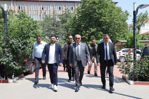 İyi Parti Genel Başkan Yardımcısı Olgun, Çay Belediyesi