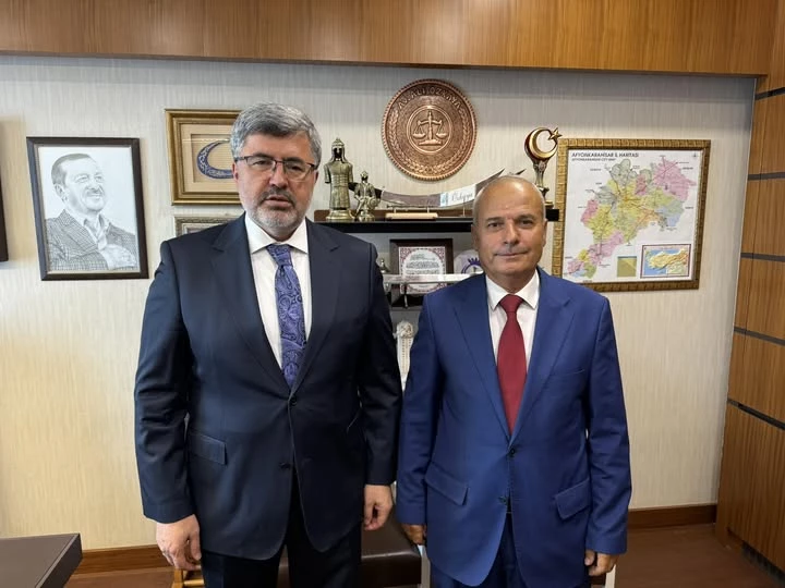 AK Parti Afyonkarahisar Milletvekili Özkaya, İhsaniye Eski İl Genel Meclis Üyesi Seçen