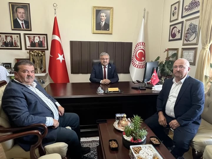 Ak Parti Afyonkarahisar Milletvekili Yurdunuseven, Sinanpaşa Belediye Başkanı ve İl Genel Meclis Üyesini Ağırladı