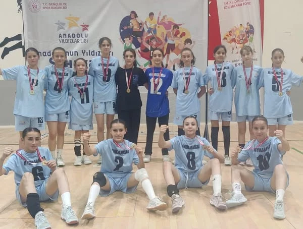 Afyonkarahisar Hentbol Takımları Türkiye Finallerine Yükseldi