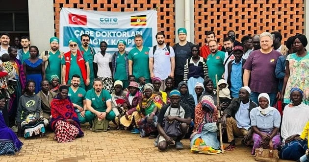 Afyonkarahisar Sağlık Bilimleri Üniversitesi Göz Hekimine Uganda