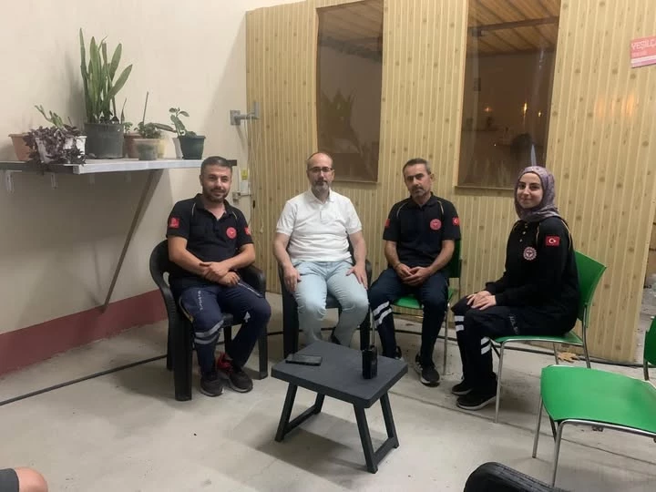 Acil Sağlık İstasyonu Ziyareti: İl Sağlık Müdürü Personelle Buluştu