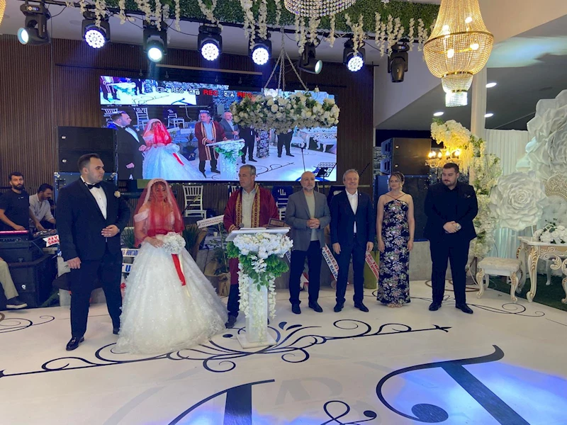 Ak Parti Afyonkarahisar İl Başkanı Şahin, Nikah Şahitliği Yaptı