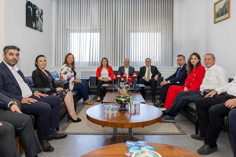 Afyonkarahisar Belediye Başkanı Köksal, Milletvekilleri ve İl Başkanlığı ile Bir Araya Geldi