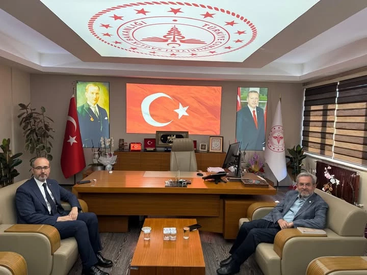Önemli Ziyaret: Ankara Üniversitesi Rektörü Ünüvar, Afyonkarahisar İl Sağlık Müdürlüğünü Ziyaret Etti