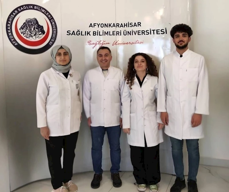 AFSÜ Eczacılık Fakültesi Öğrencilerinin Makalesi Uluslararası Dergide Yer Aldı
