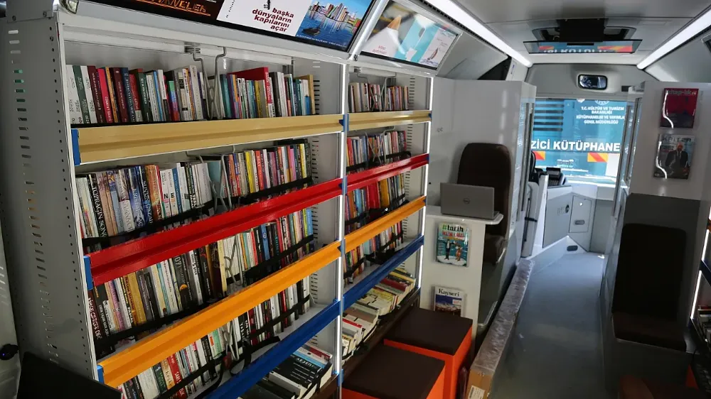 TTK Gezici Kitap Satış Tırı Afyon’a geliyor