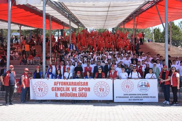 103. Yıl Zafer Coşkusu: 450 Genç Tarihe Sahip Çıktı