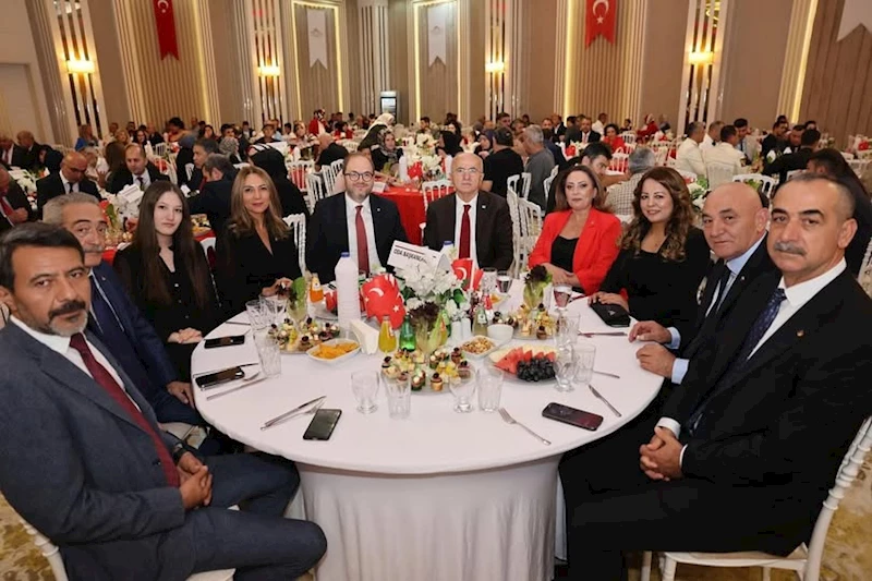 30 Ağustos Töreninde Vali ile Esnaf Buluşması