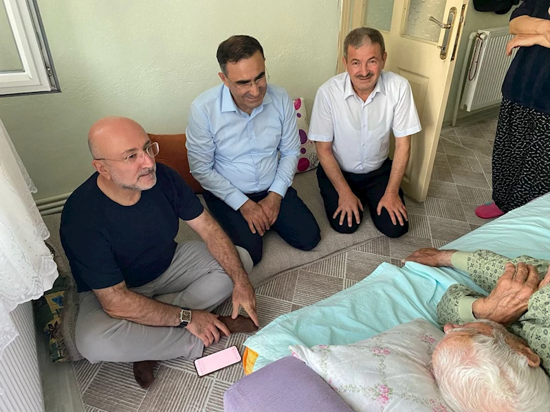 Ak Parti Afyonkarahisar İl Başkanı Şahin, 98 Yaşındaki Teşkilat Çınarına Ziyaret