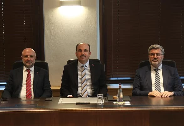AK Parti Afyonkarahisar Milletvekili Özkaya, Konya Büyükşehir Belediye Başkanı Altay ile Görüştü