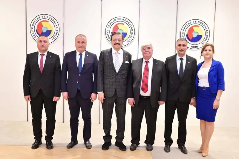 İyi Parti Heyeti TOBB Başkanı Hisarcıklıoğlu ile Bir Araya Geldi