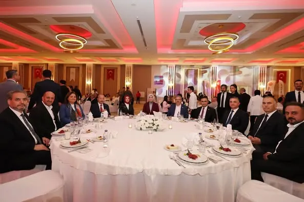 MHP Milletvekili Taytak, Afyonkarahisar Lezzetlerini Gala Gecesinde Destekledi