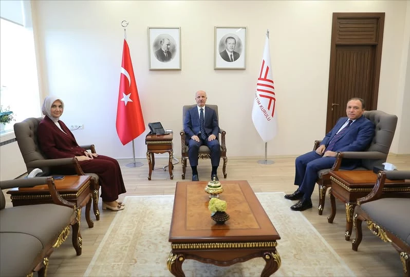 Afyonkarahisar Valisi ve Rektöründen YÖK Başkanı Özvar