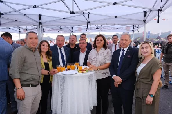Dinar Belediye Başkanı Topçu, Motofest Açılışına Katıldı